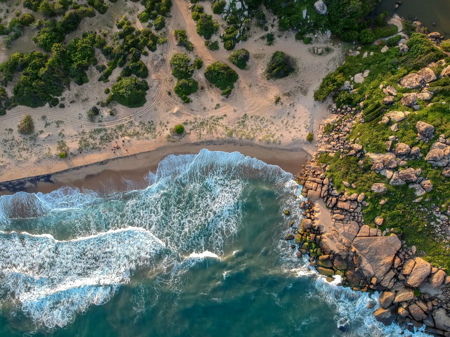 Hiriketiya Horseshoe Bay